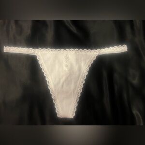 Vs white cotton pointelle dainty lace trim thong size M tags cut off